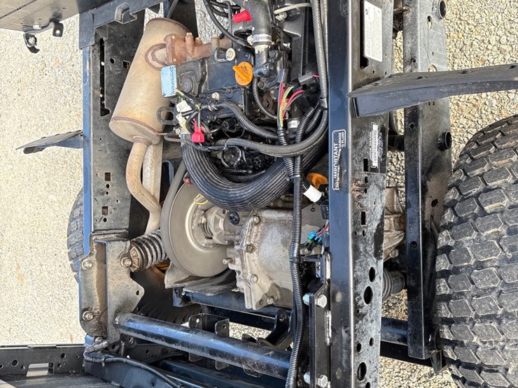 #1079-•-john-deere-815e-utility-vehicle-image-15