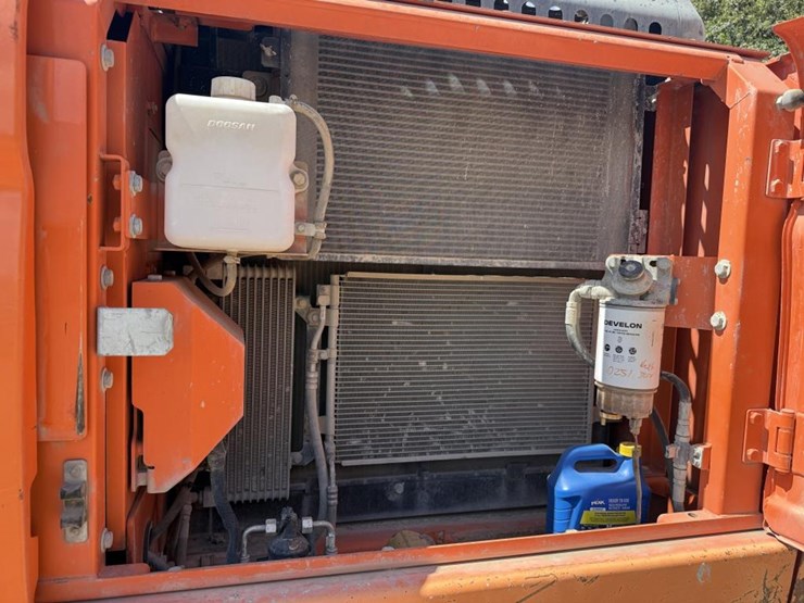 doosan-dx225-lc-3-image-11