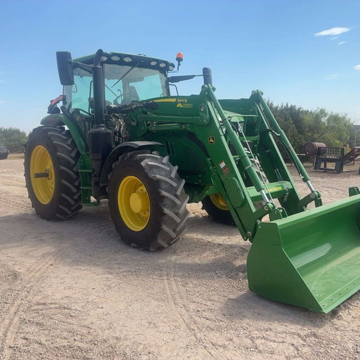 2022 JOHN DEERE R