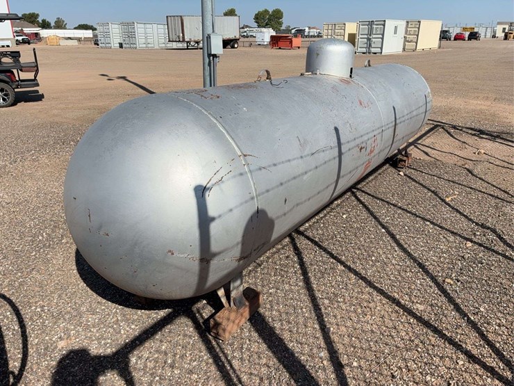 silver-tank-image-5