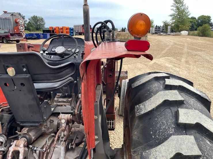 massey-ferguson-265-image-23