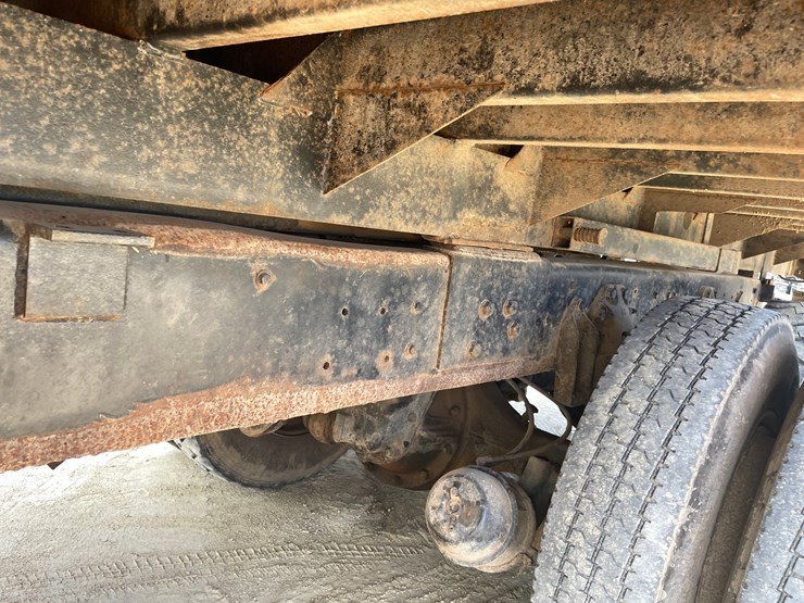 1980-ford-l9000-image-40