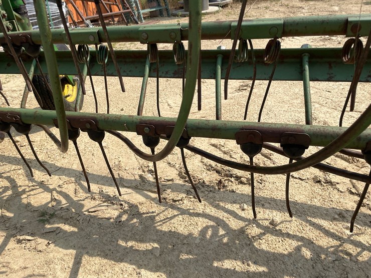 john-deere-350-image-28