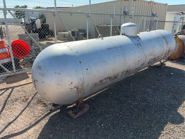 silver-tank-image-3