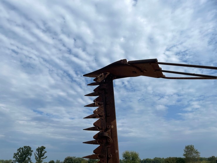 #3846-•-international-sickle-mower-image-23