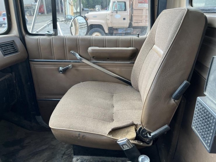 1991-ford-lt9000-image-26