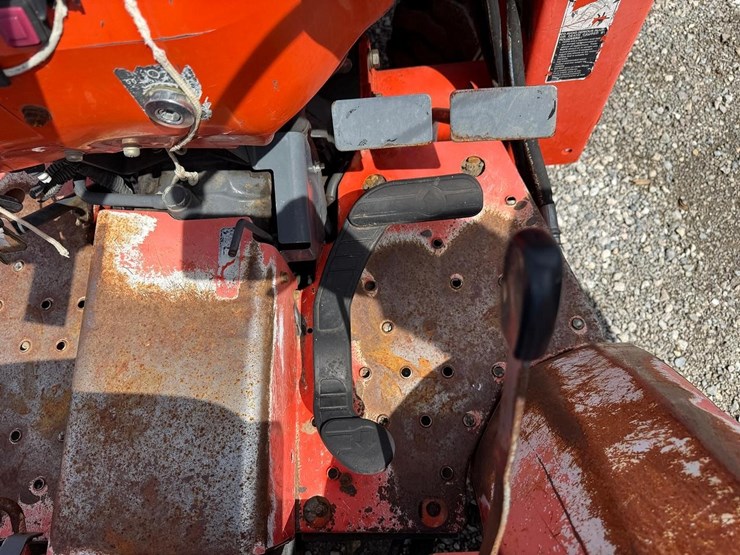 kubota-l2800-image-23