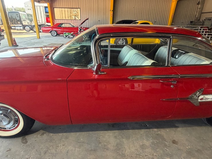 #128-•-1960-chevrolet-impala-2-door-hardtop-–-348-v8-image-82