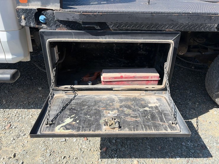 2019-ford-f550-image-21
