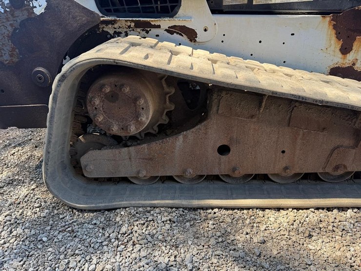 2015-bobcat-t770-image-13