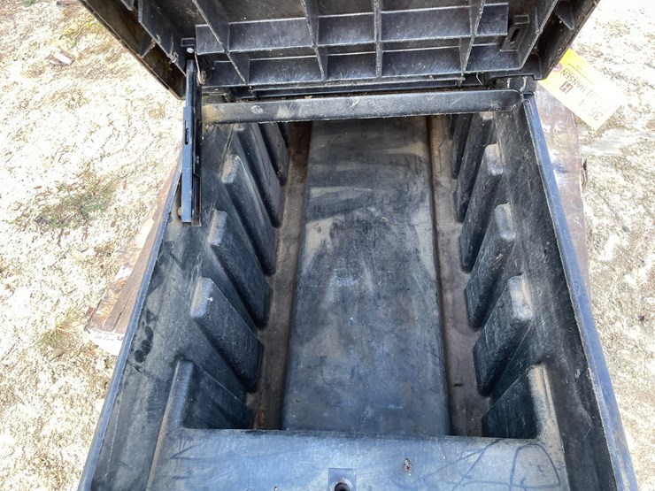 #3874-•-tuff-box-poly-truck-tool-box-image-7