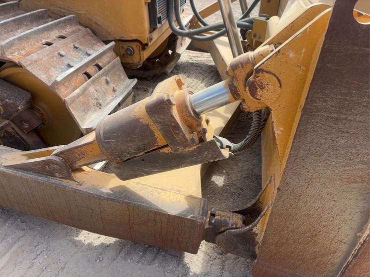 2018-caterpillar-d6t-xl-image-8