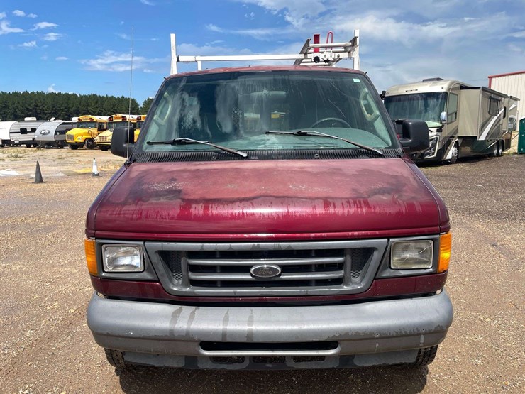 2005-ford-cargo-image-5