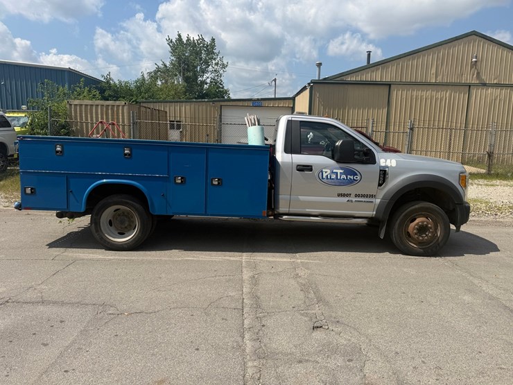 2017-ford-f550-image-6
