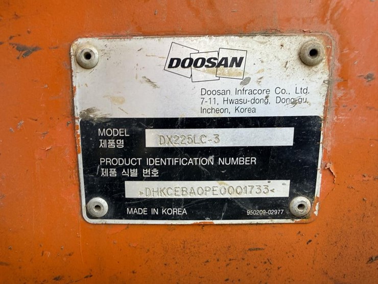 doosan-dx225-lc-3-image-13