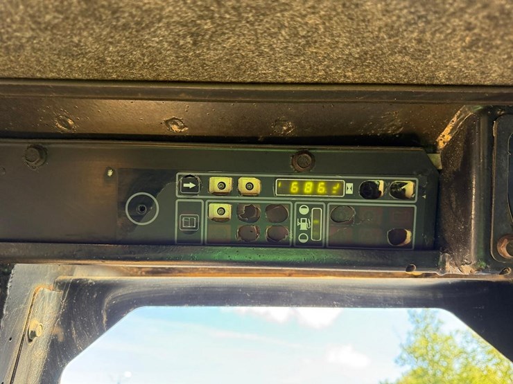 deere-5575-image-19