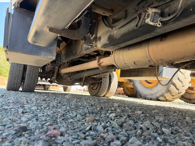 2019-ford-f550-image-35
