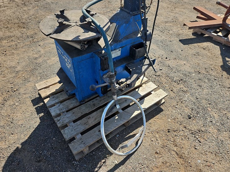 hoffman-monty-12s-tire-changer-image-4
