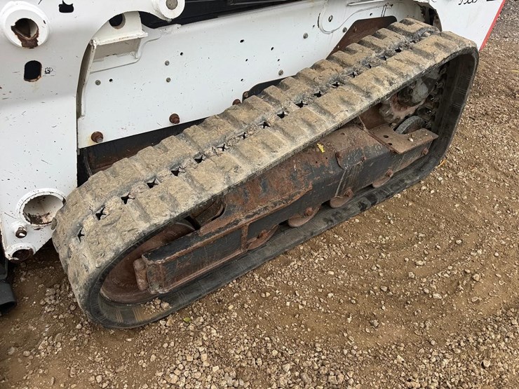 2018-bobcat-t630-image-13