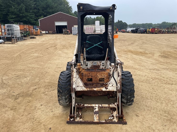 #313-•-bobcat-7222-hydrostatic-skidsteer-image-2