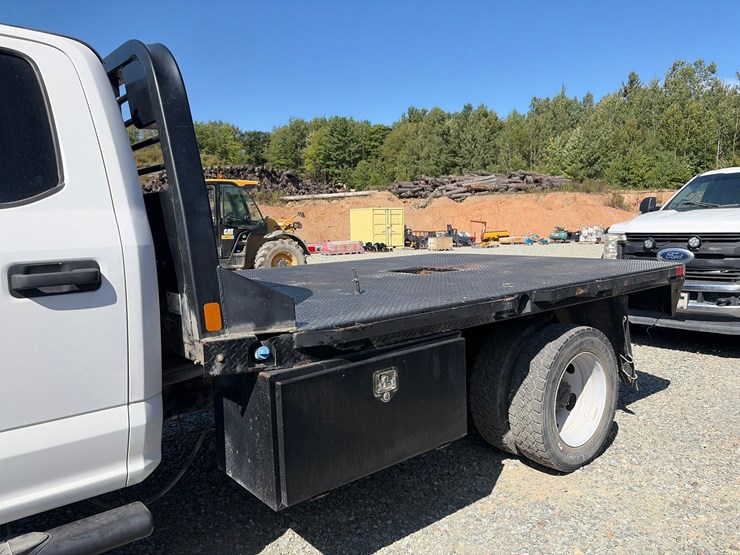 2019-ford-f550-image-11