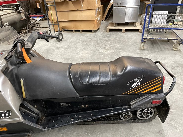 #1233-•-1990-ski-doo-formula-mx-440-(sells-with-bill-of-sale-only)-image-15