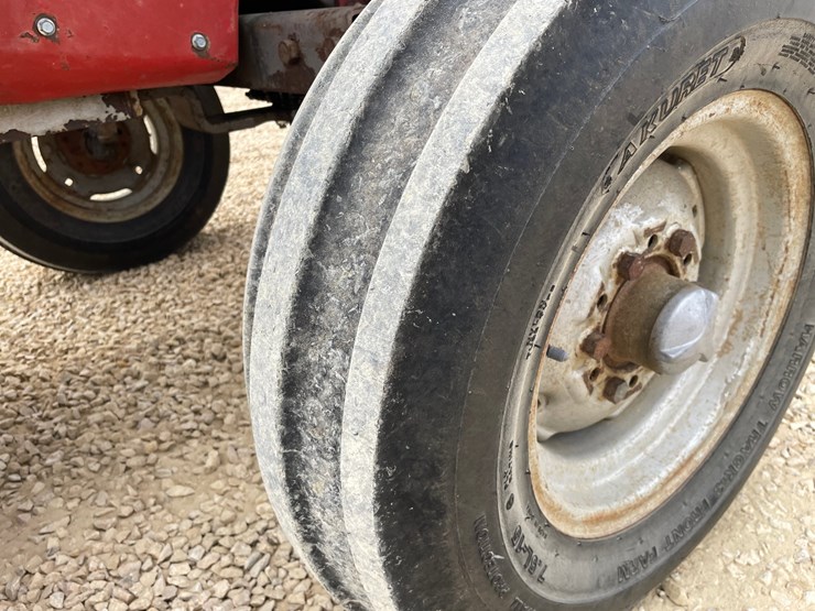 massey-ferguson-265-image-81