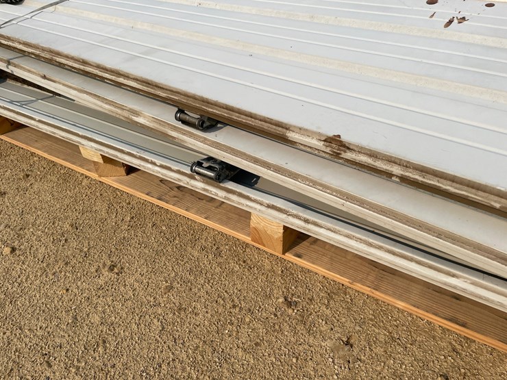 #3841-•-9'-w-x-8't-non-insulated-garage-door-image-13