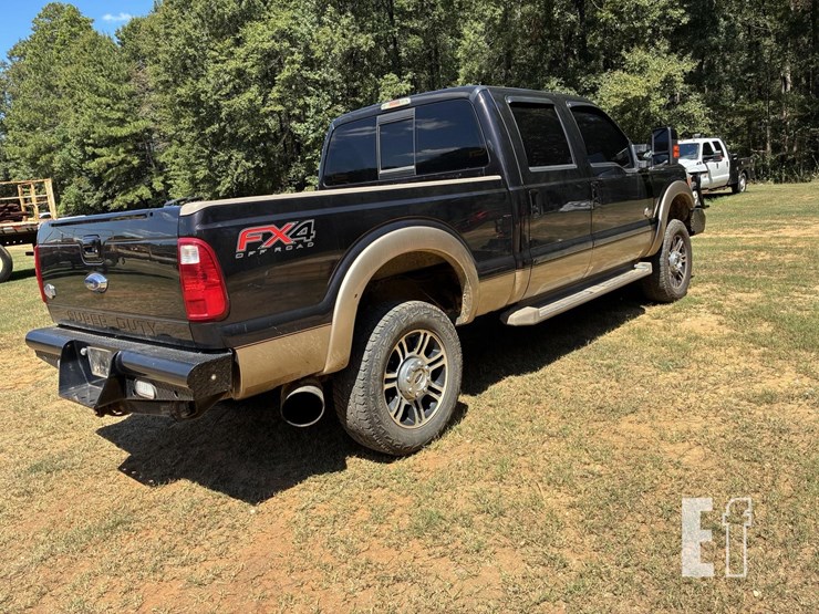 2013-ford-f250-king-ranch-image-6