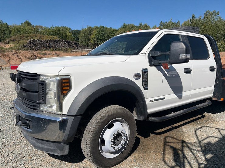 2019-ford-f550-image-9