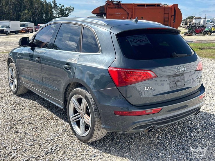 2011-audi-q5-image-4