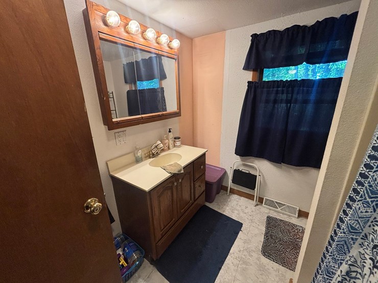 #61000-•-2-bedroom-1-bath-home---8744-musky-point-rd,-tomahawk-wi-image-34