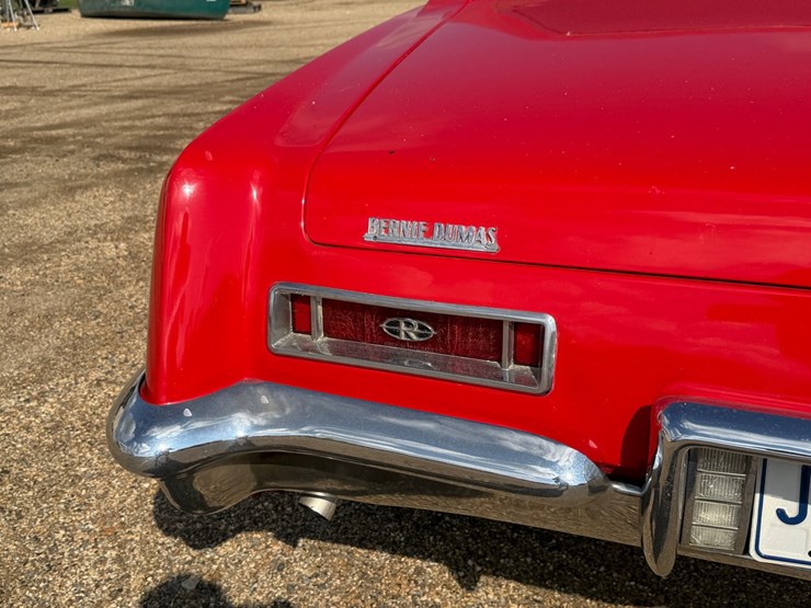 #143-•-1964-buick-riviera-image-30