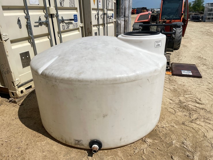 #3842-•-550-gallon-water-tank-image-2