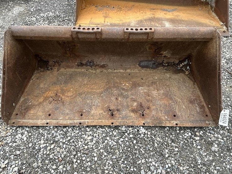 66"-smooth-edge-skid-steer-bucket-image-1