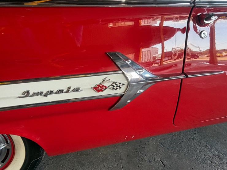 #128-•-1960-chevrolet-impala-2-door-hardtop-–-348-v8-image-97