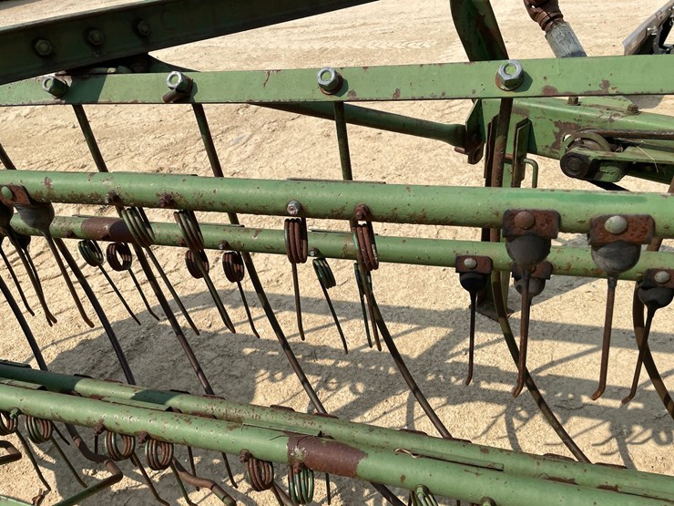 john-deere-350-image-22
