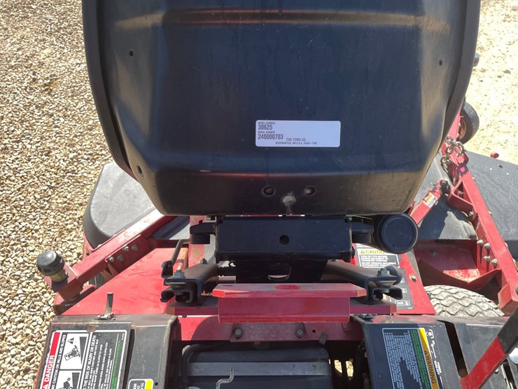 #1252-•-toro-328d-groundmaster-front-cut-diesel-mower-image-34