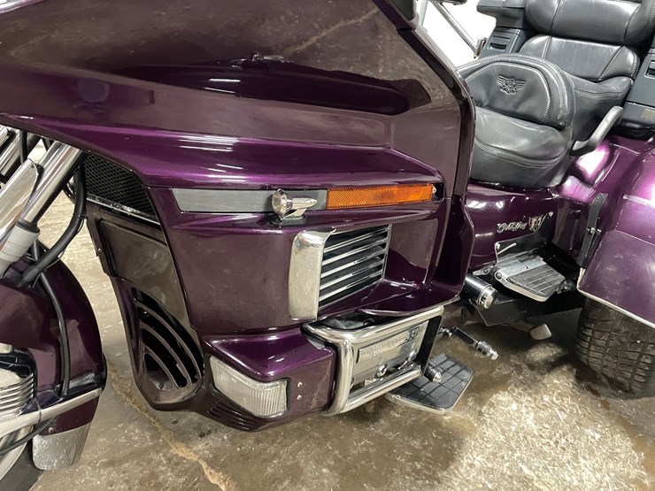 #301-•-1995-honda-goldwing-trike-(has-wi-title)-image-15