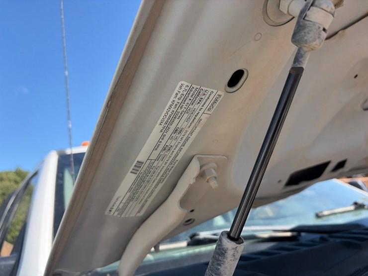 2019-ford-f550-image-41