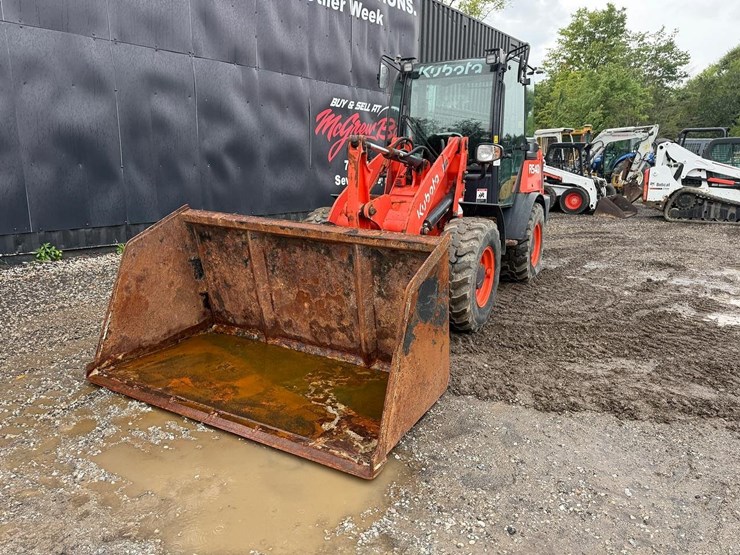2023-kubota-r540-image-8