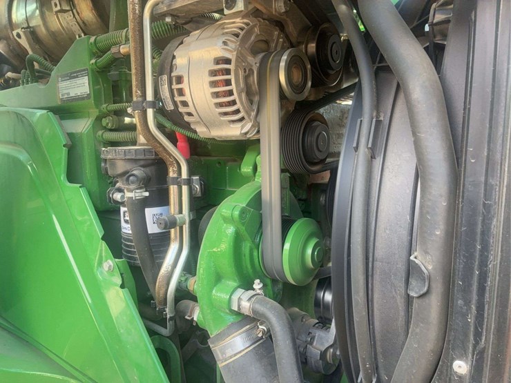 2022-john-deere-r-image-47