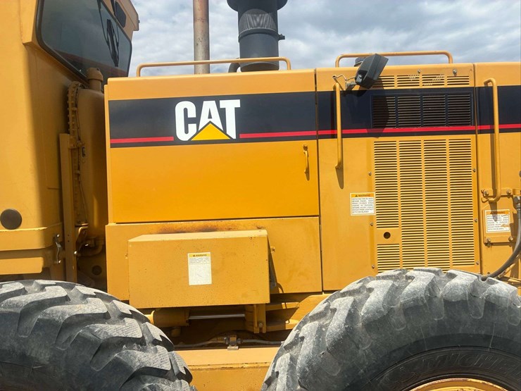 2002-caterpillar-140h-image-15