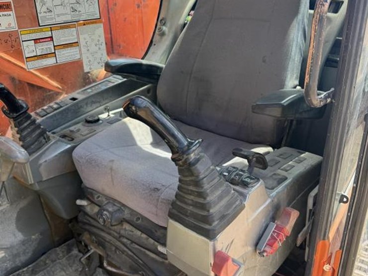 doosan-dx235-lcr-image-10