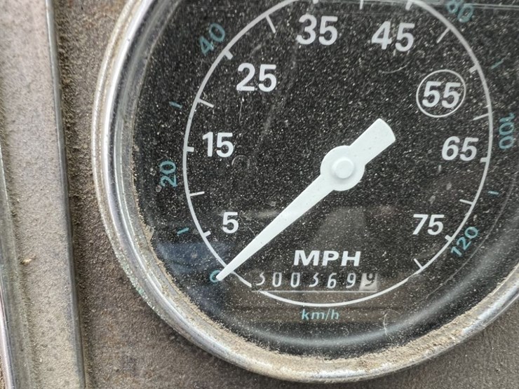 1989-ford-lt9000-image-24