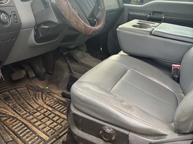 2015-ford-f250-xl-image-4