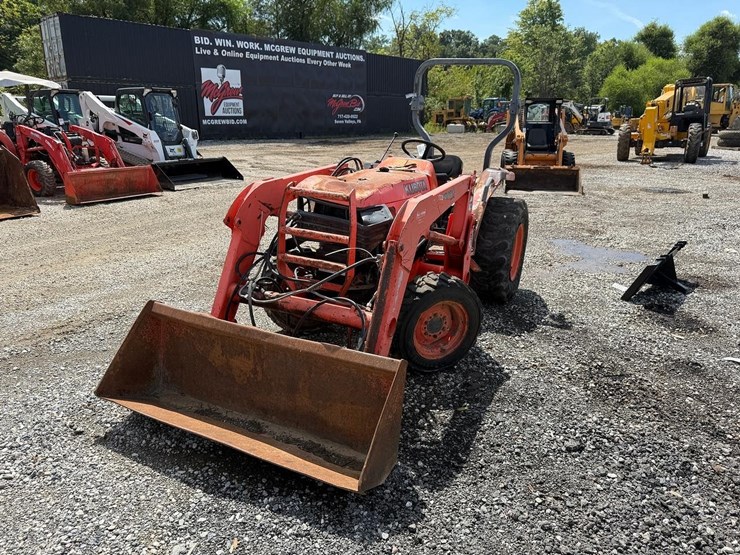 kubota-l2800-image-8
