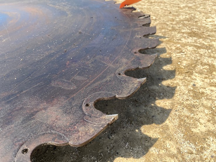 #3862-•-circular-sawmill-buzz-saw-blade-image-6