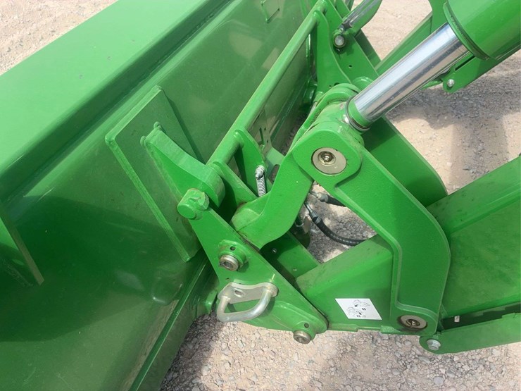2022-john-deere-r-image-12