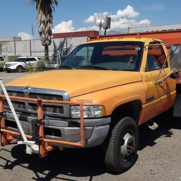 1999 DODGE RAM 3500